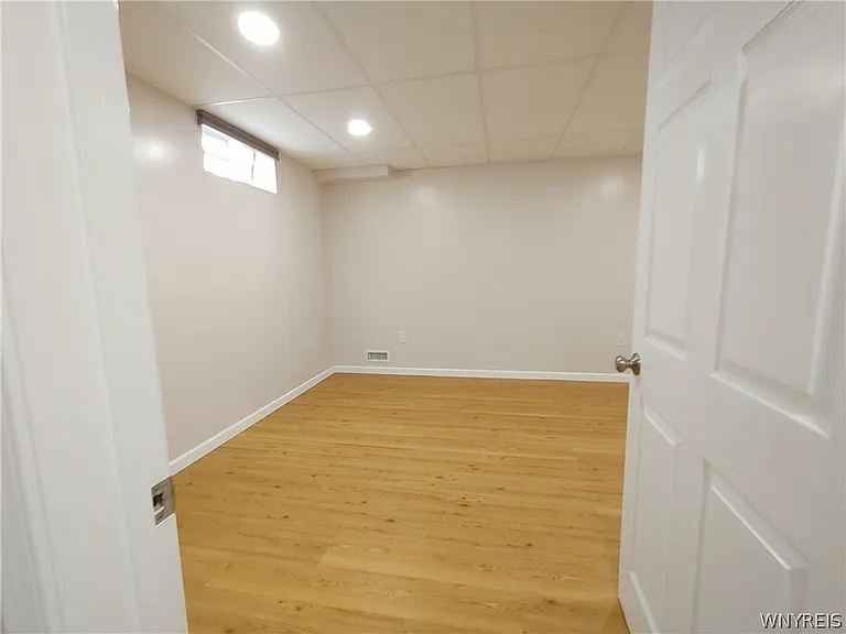 441 Riverwalk Dr — Photo 13