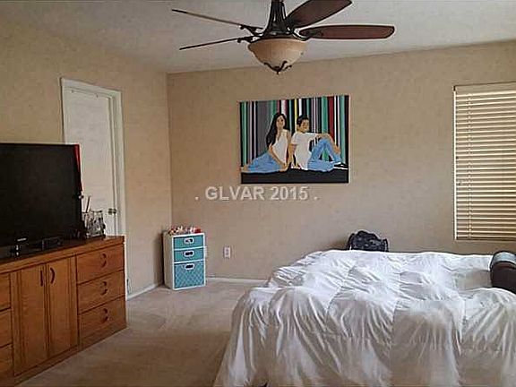 4th image of 11668 Giles St