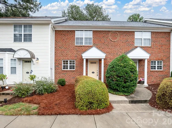 4210 Melrose Club Dr, Matthews, NC 28105