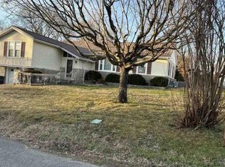 1507 Lawndale St, Fayetteville, TN 37334