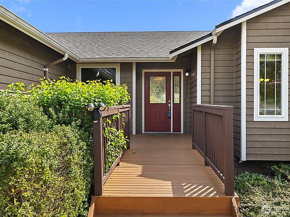 4th image of 10929 131st Avenue NE
