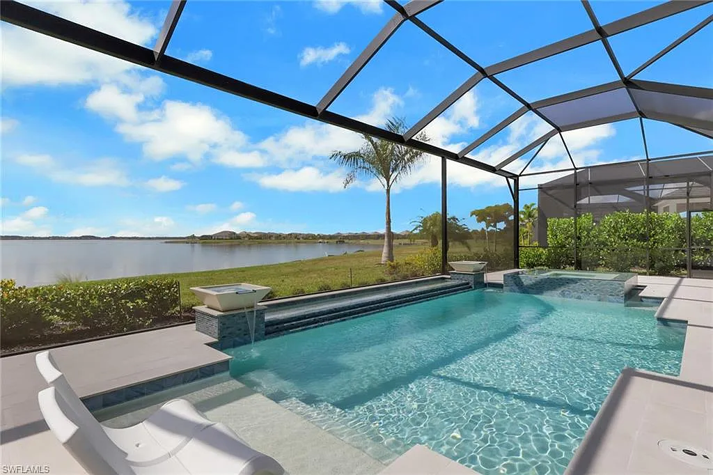 4 bed, 3.0 bath, 2966 sqft, $17,000 — Photo 2