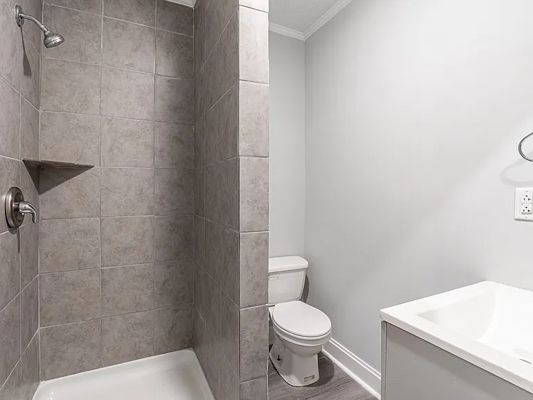 202 Carolina St — Photo 19