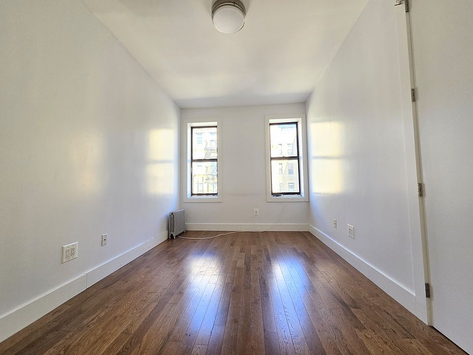 2nd image of 670 W 193rd St APT 4D