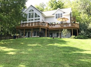 292 W Schapville Rd, Scales Mound, IL 61075