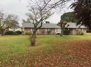 142 N Reinway Ave, Waterford, CA