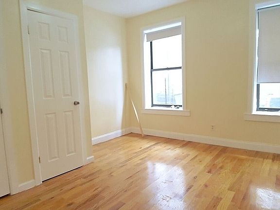 2nd image of 502 W 213th St APT 4B
