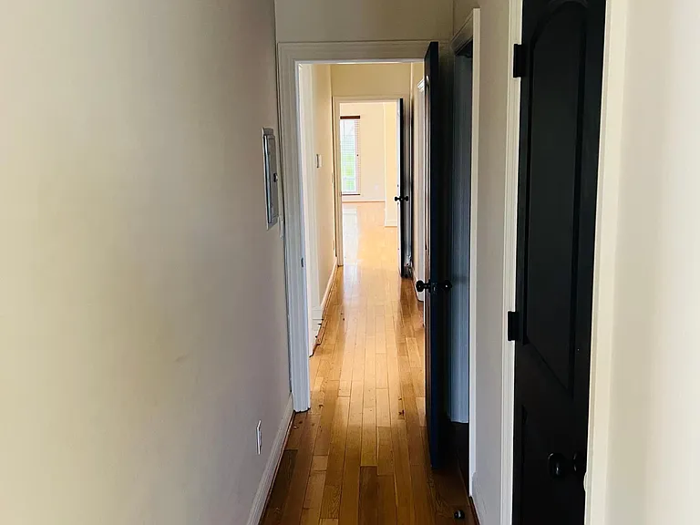 330 N Orange Grove Ave #1/2 — Photo 18