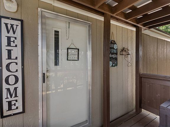 3rd image of 202 Chad Ln