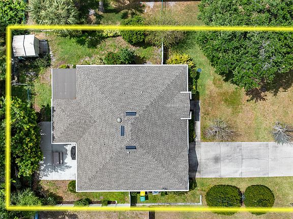 4th image of 4595 Sugartown St