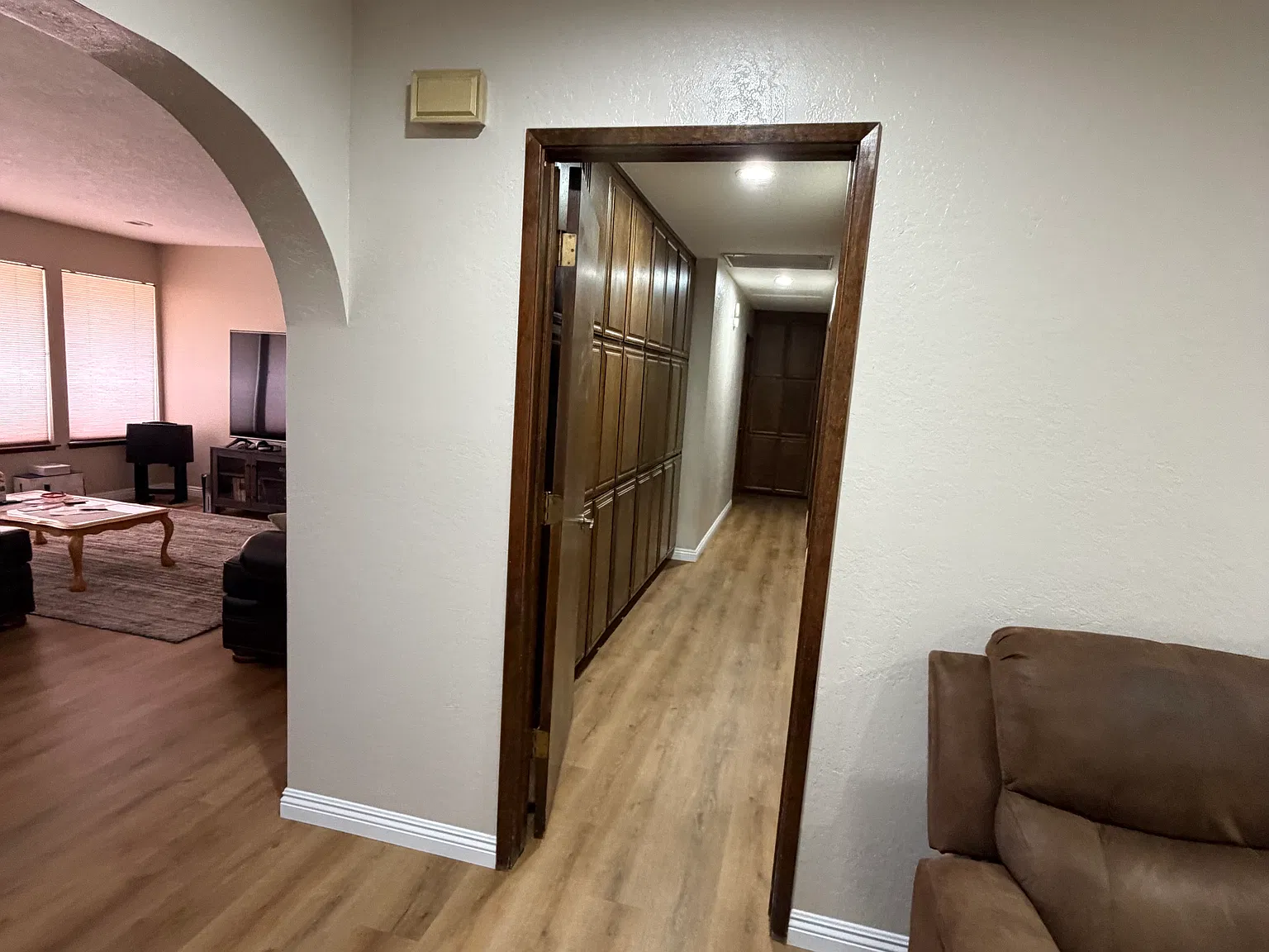 3 bed, 1900 sqft, $2,700 — Photo 3