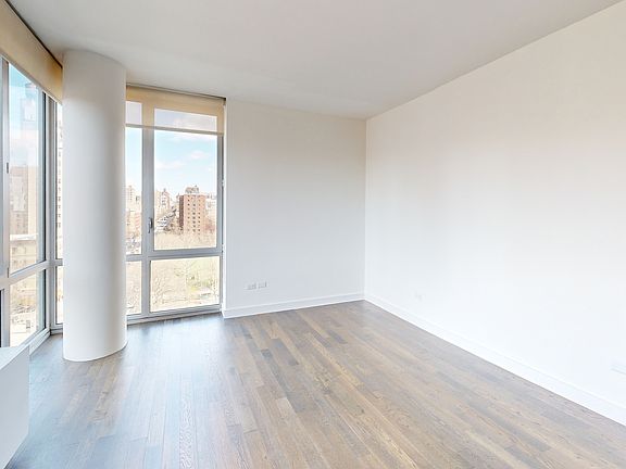 3rd image of 801 Amsterdam Ave APT 9E