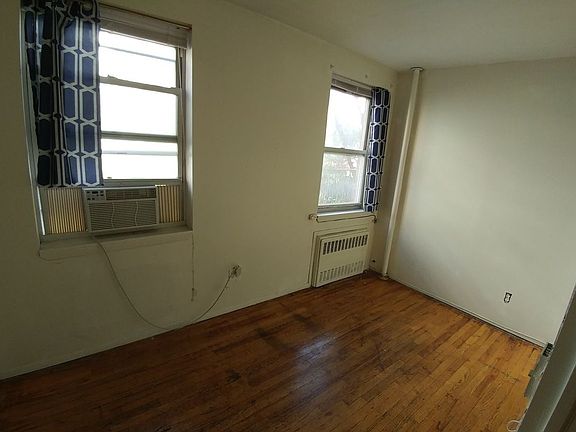 5th image of 430 E 13th St #2FR
