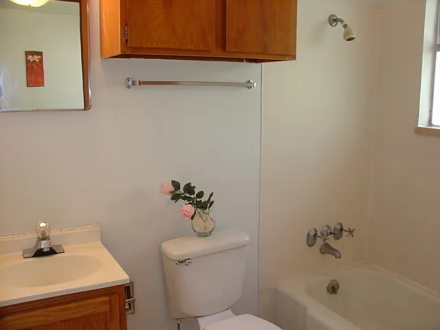 710 Apartment — Photo 3