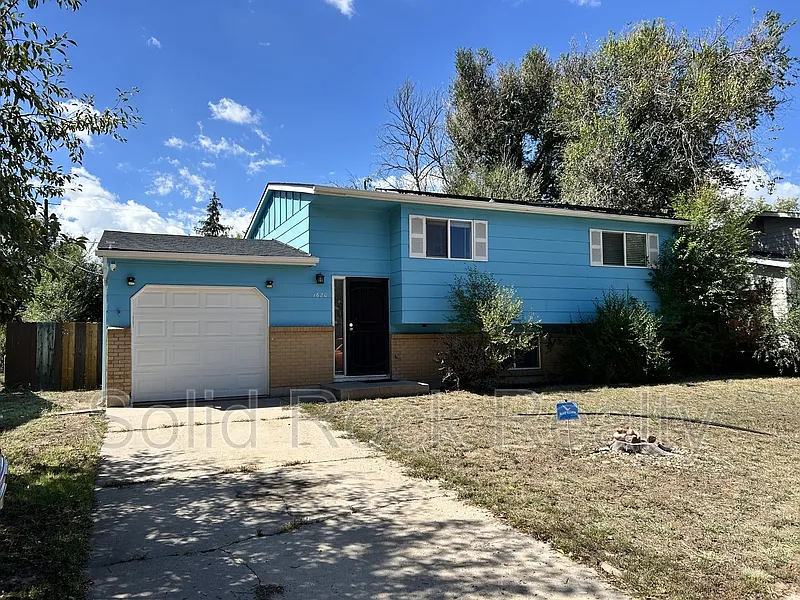 1620 River Dr