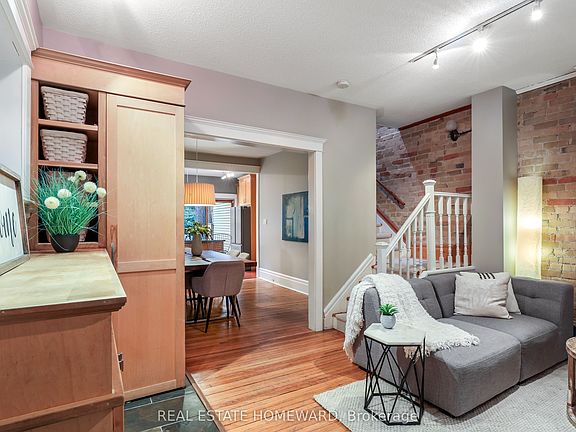 4th image of 207 Waverley Rd