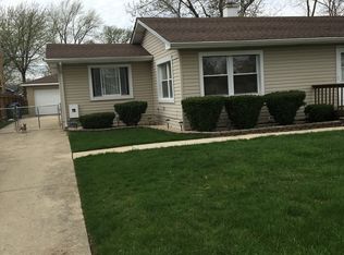 8716 Meade Ave, Oak Lawn, IL