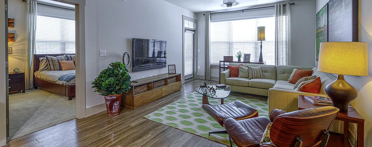 Spacious Floor Plans - 4700 Colonnade