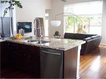 3rd image of 2684 Meadowood Dr
