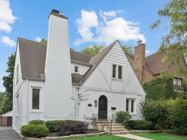 2019 Beechwood Ave, Wilmette, IL 60091