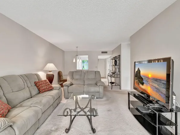 6795 Huntington Lane #107, Delray Beach, FL 33446