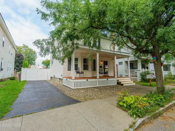 5 Woodrow Court, Troy, NY 12180