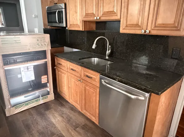 83 W 47th St, Bayonne, NJ