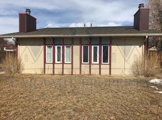 1101 Renshaw St, Laramie, WY 82072