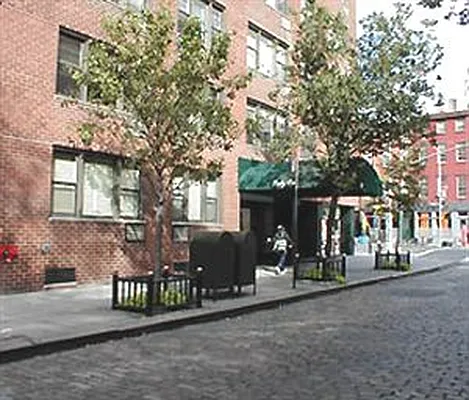 Rented by Douglas Elliman | media 3