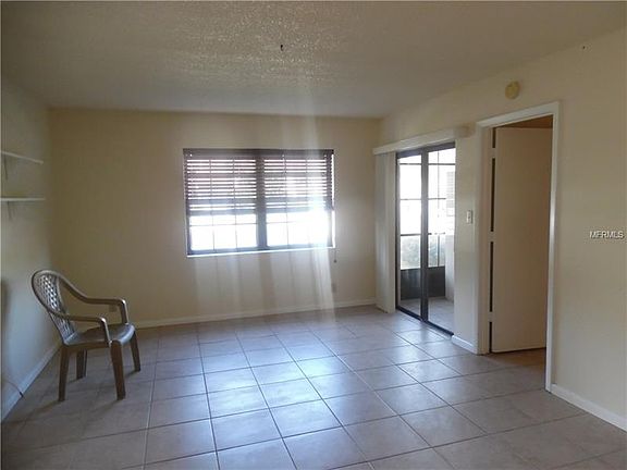4th image of 19505 Quesada Ave #F