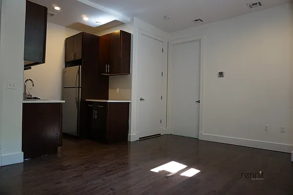 Rented by Rennit Inc. | media 17