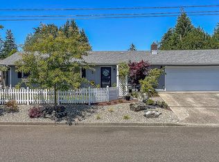 3330 Walnut Ave, Coos Bay, OR 97420