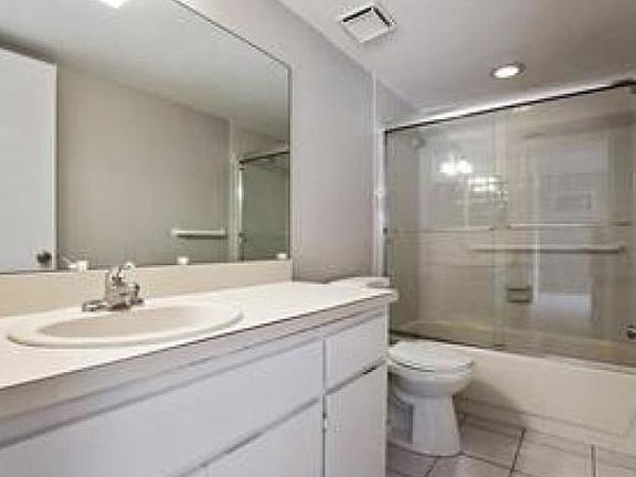 Studio Bath