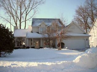 8161 Hidden Forest Dr, Holland, OH 43528