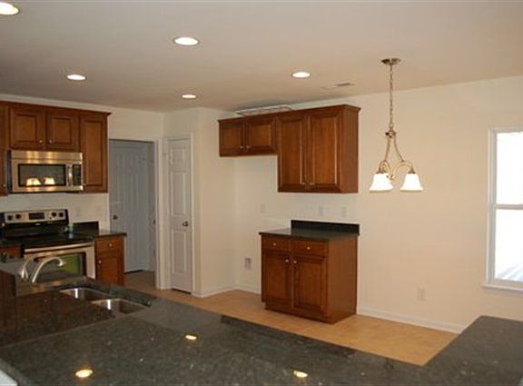5th image of 746 Heathers Glen Ln. Lot 119 Spring Mill Plantation