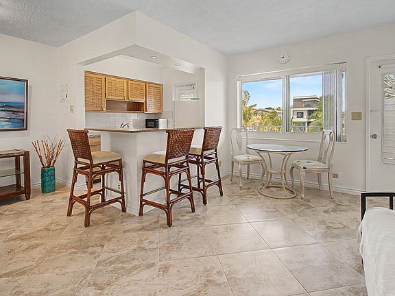 5th image of 3232 Canal Drive Apt 18