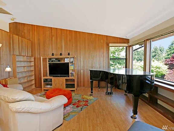 4th image of 24645 Taree Blvd NE