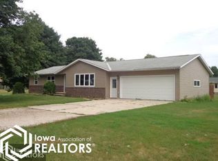 206 Lawrence Ave E, Wesley, IA 50483