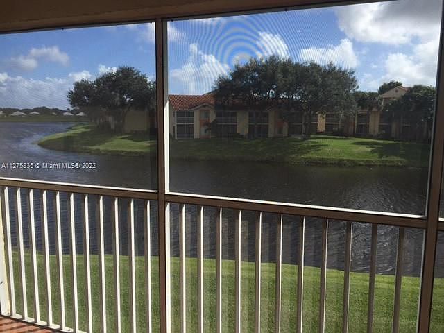 1st image of 4202 Glenmoor Dr #4202