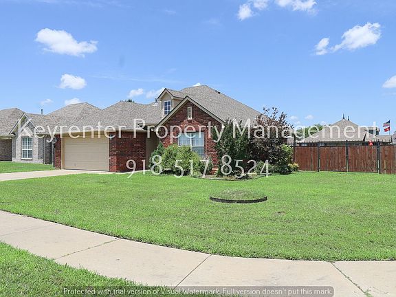 3rd image of 11109 E 121st Pl N