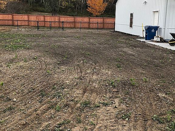 3rd image of 3110 Pinewood Rd SE