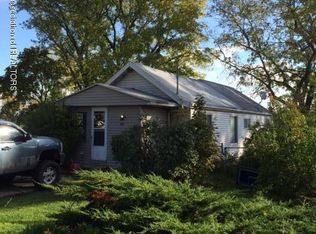 5868 Shaw St, Haslett, MI 48840