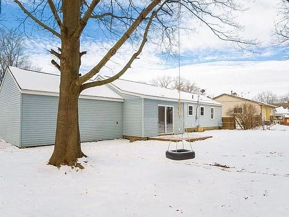 3rd image of 1736 Lombardy Dr