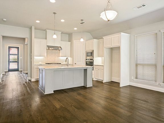 4th image of 4521 Tall Knight Ln