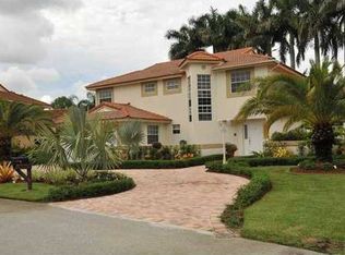 15563 SW 43rd Ln, Miami, FL 33185