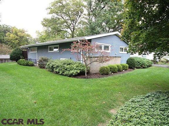 2nd image of 947 Woodland Dr