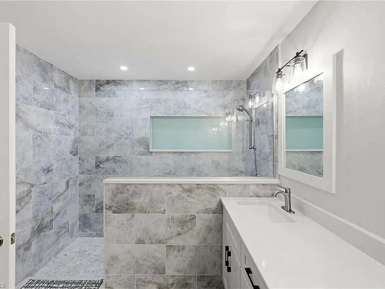 789 Coldstream Ct — Photo 24