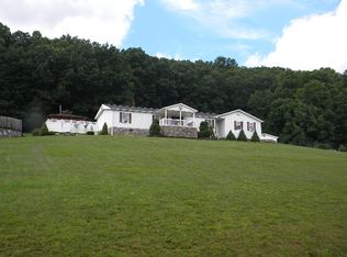 556 Clarks Valley Ests, Swords Creek, VA 24649