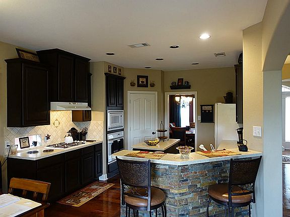 4th image of 5108 Hidden Brook Ln