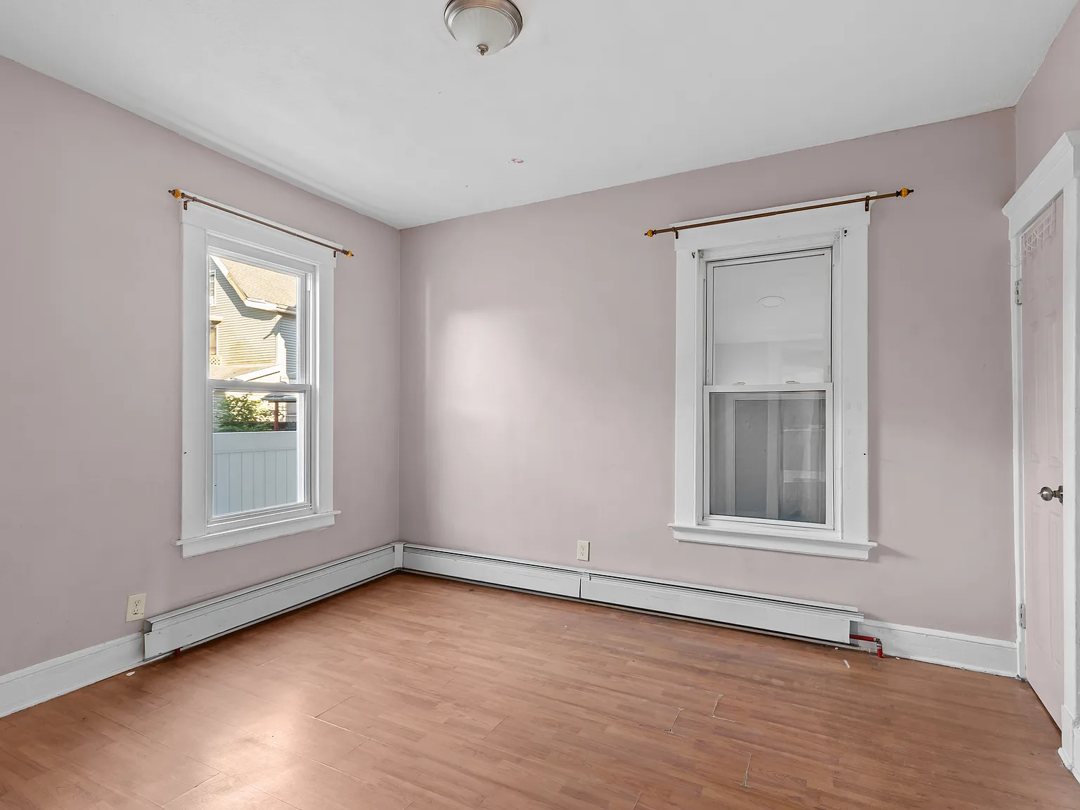 3 bed, $2,100 — Photo 3
